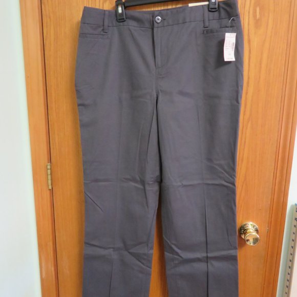 NWT - Dress Barn Grey Pants - Size 16 - Picture 2 of 6